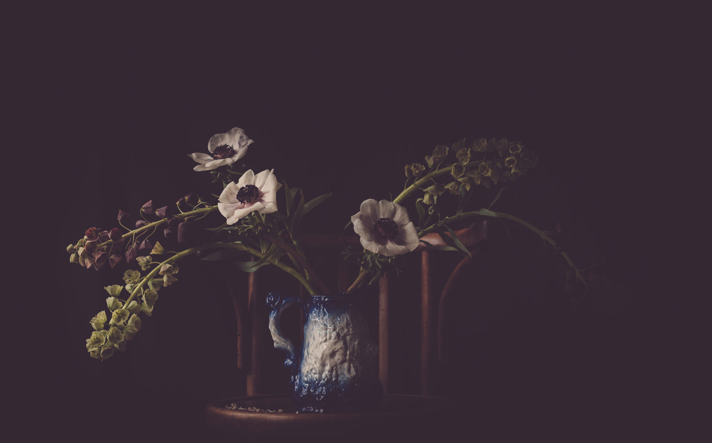 Konstfoto med blommor. Motivet heter "På väg" och är skapad av Karin J Studio.